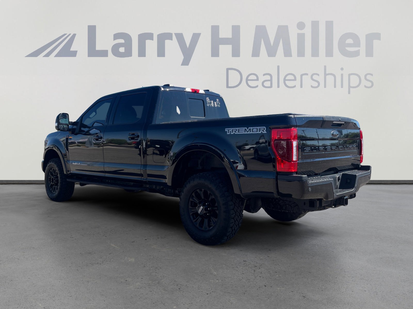 2022 Ford F-350 Lariat photo 4