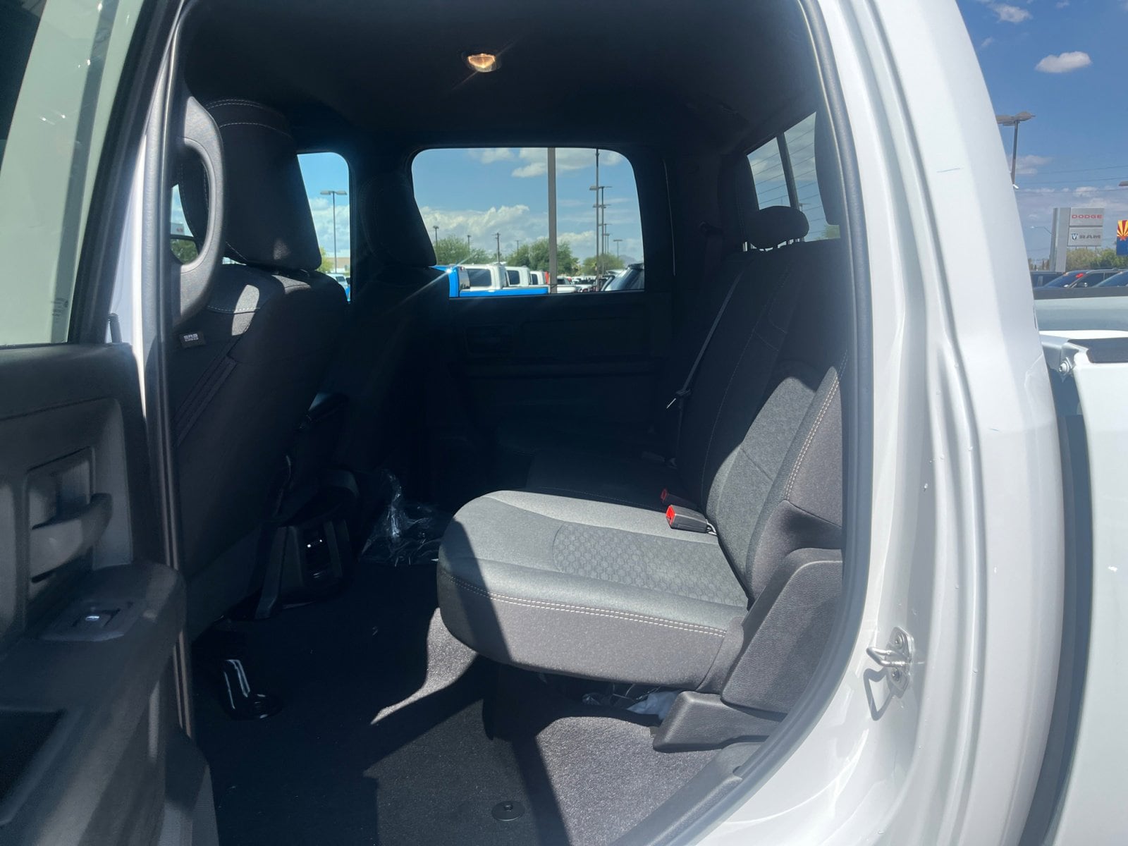 2025 RAM 2500 Tradesman - Photo 19