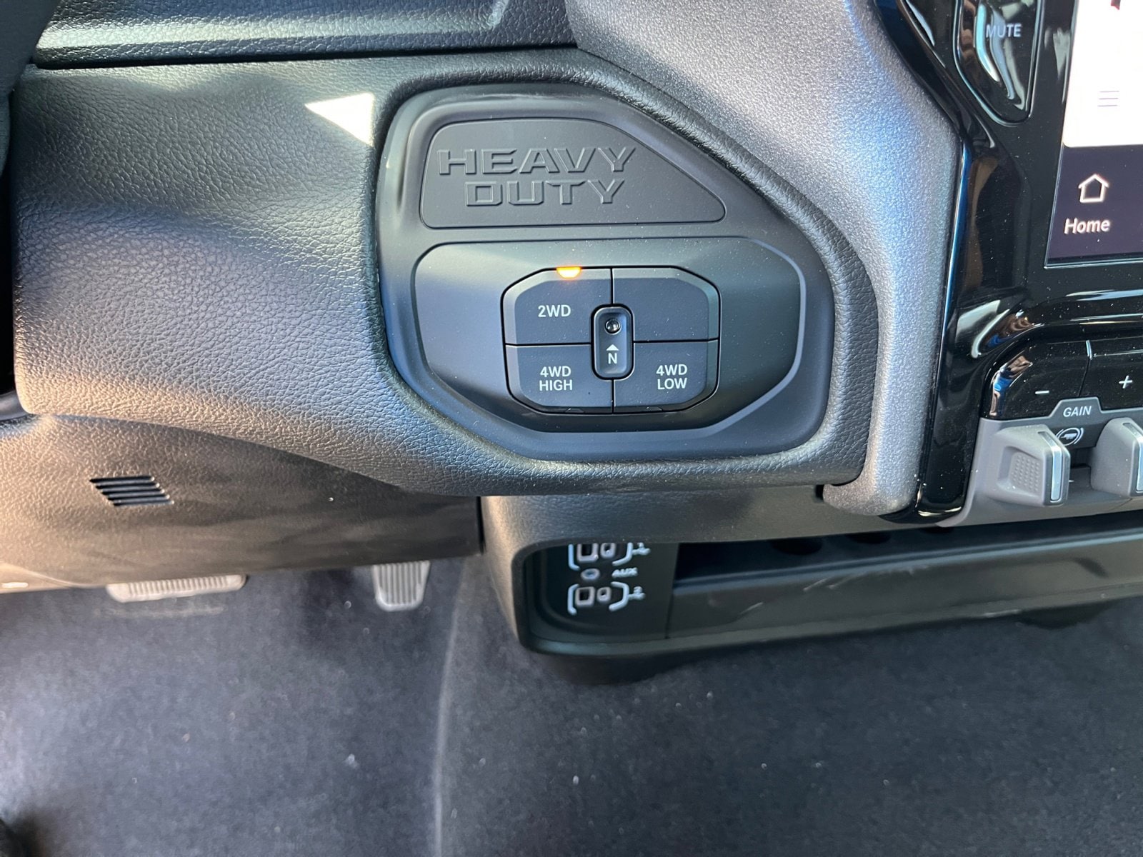 2025 RAM 2500 Tradesman - Photo 33