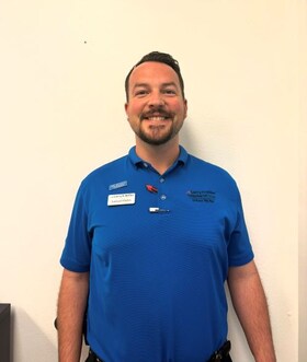 Staff member Samuel Miller from ID_9d767f