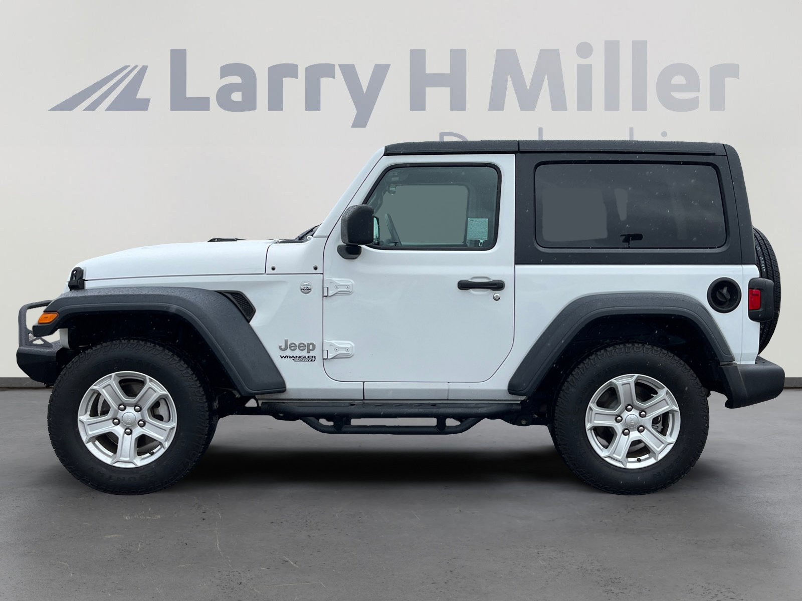 2018 Jeep Wrangler Sport photo 2