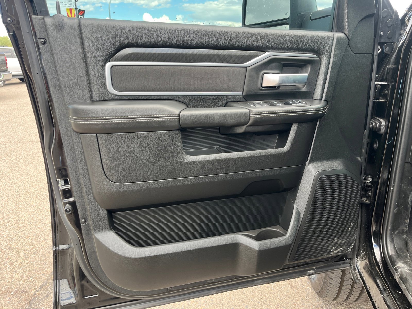 2025 RAM 2500 Big Horn - Photo 15