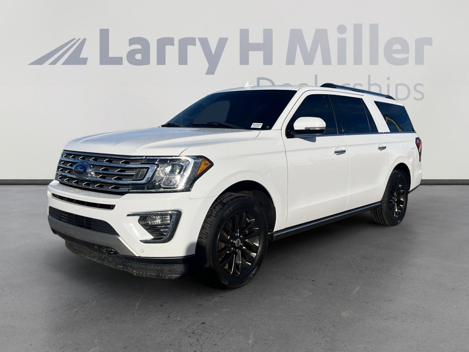 2019 Ford Expedition Limited's photo