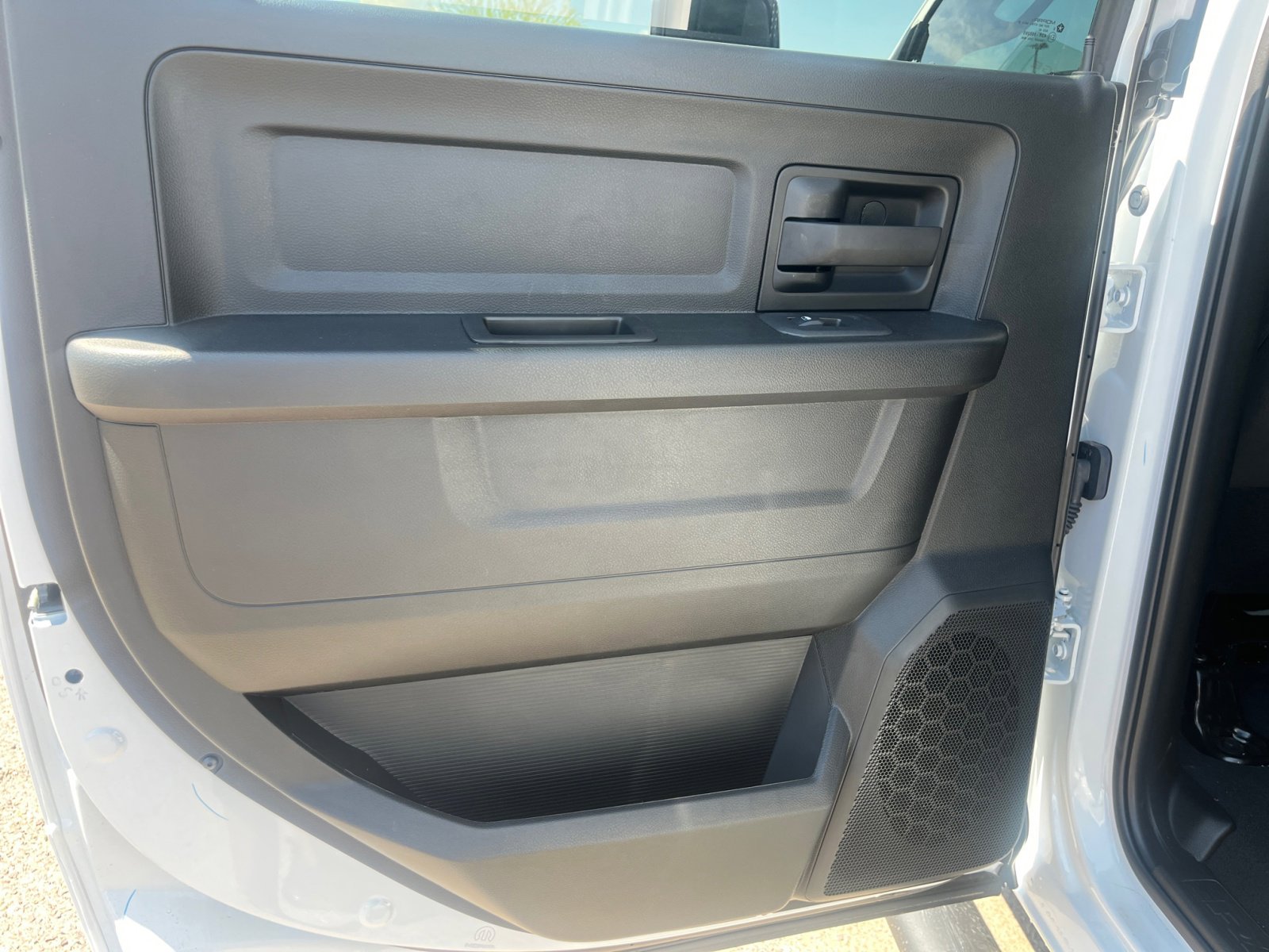 2025 RAM 2500 Tradesman - Photo 18