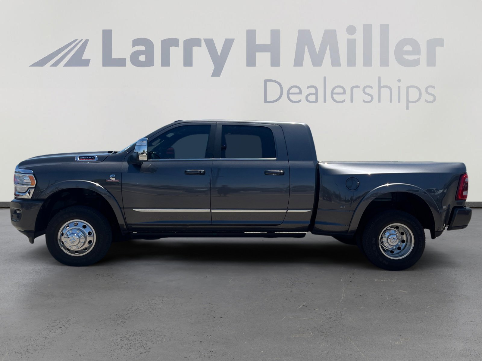 2024 Ram 3500 Limited photo 2
