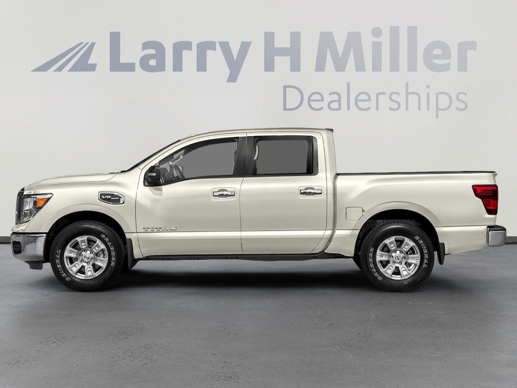 Used 2018 Nissan Titan SV Truck Crew Cab
