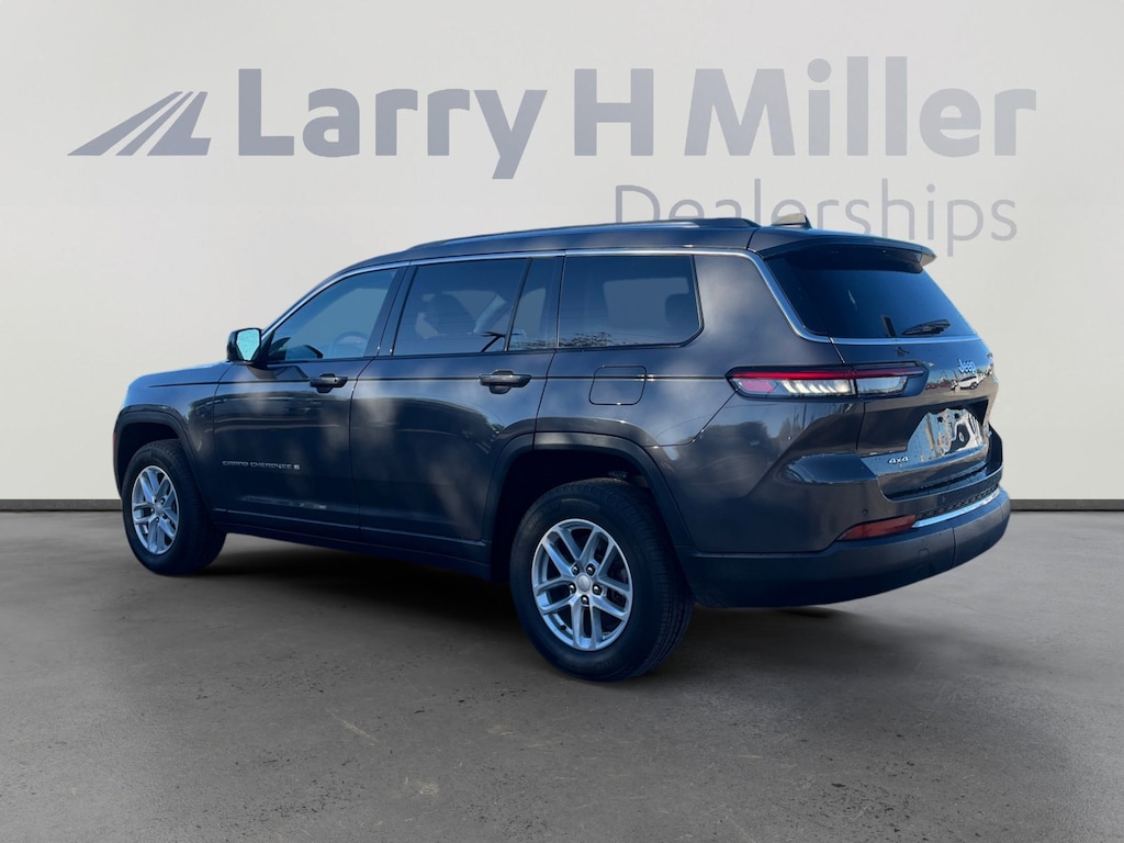 Used 2023 Jeep Grand Cherokee L Laredo SUV