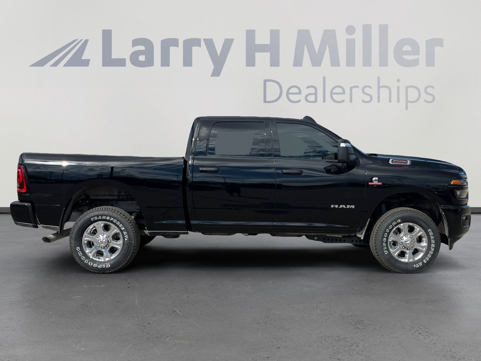 2025 RAM 2500 Big Horn - Photo 8