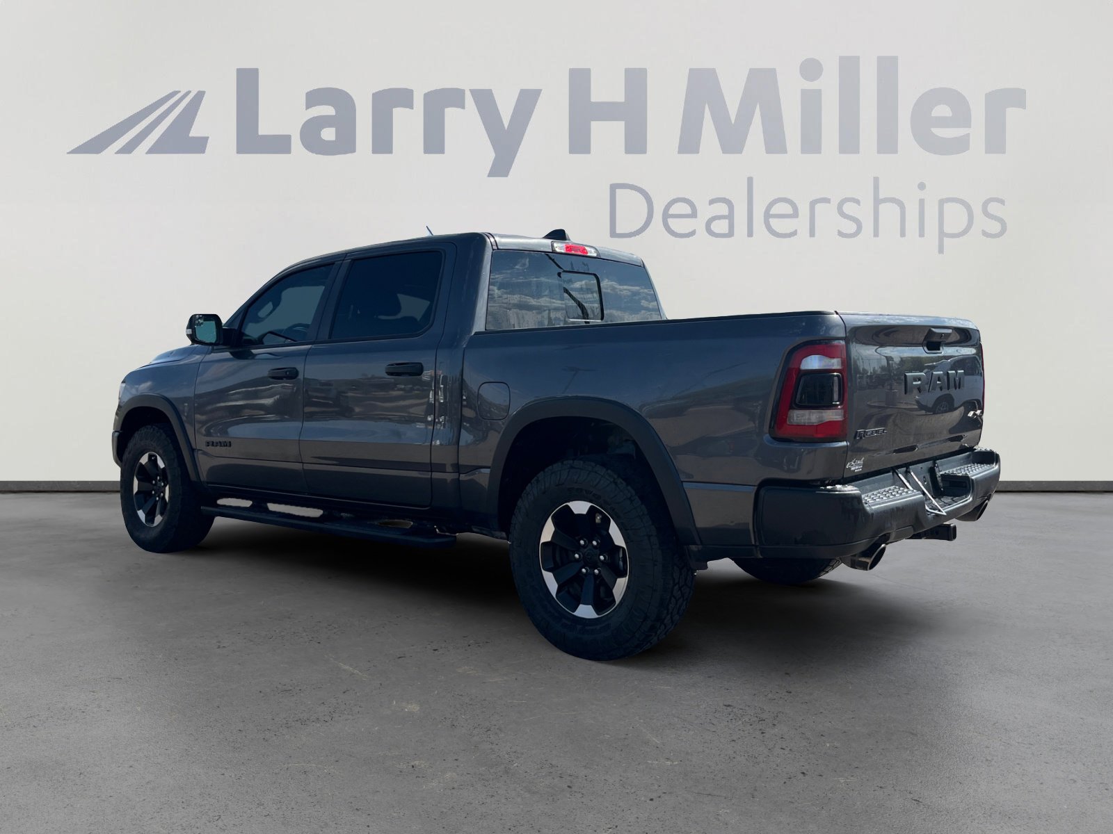 2022 Ram 1500 Rebel photo 3