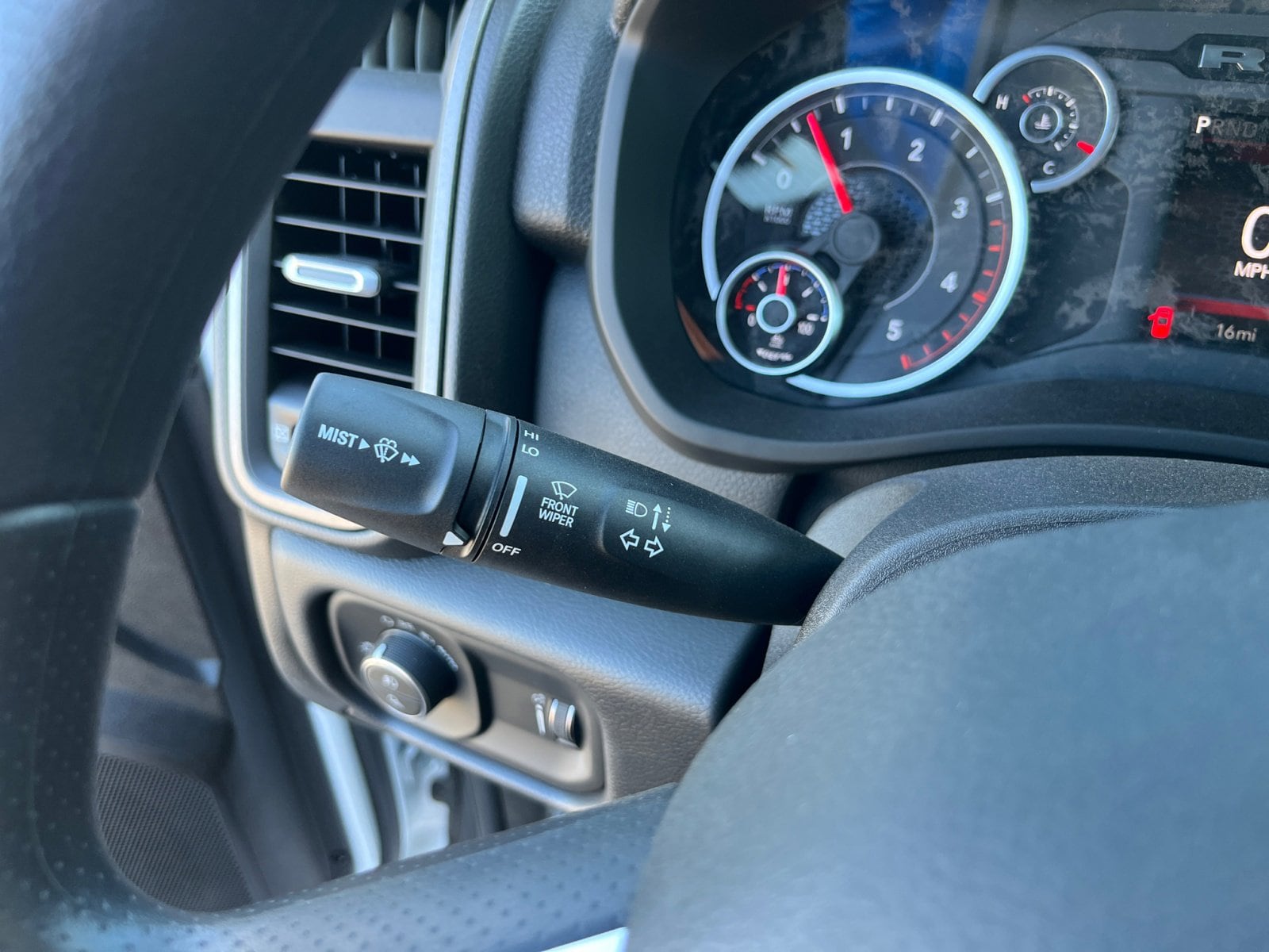 2026 RAM 2500 Tradesman - Photo 14