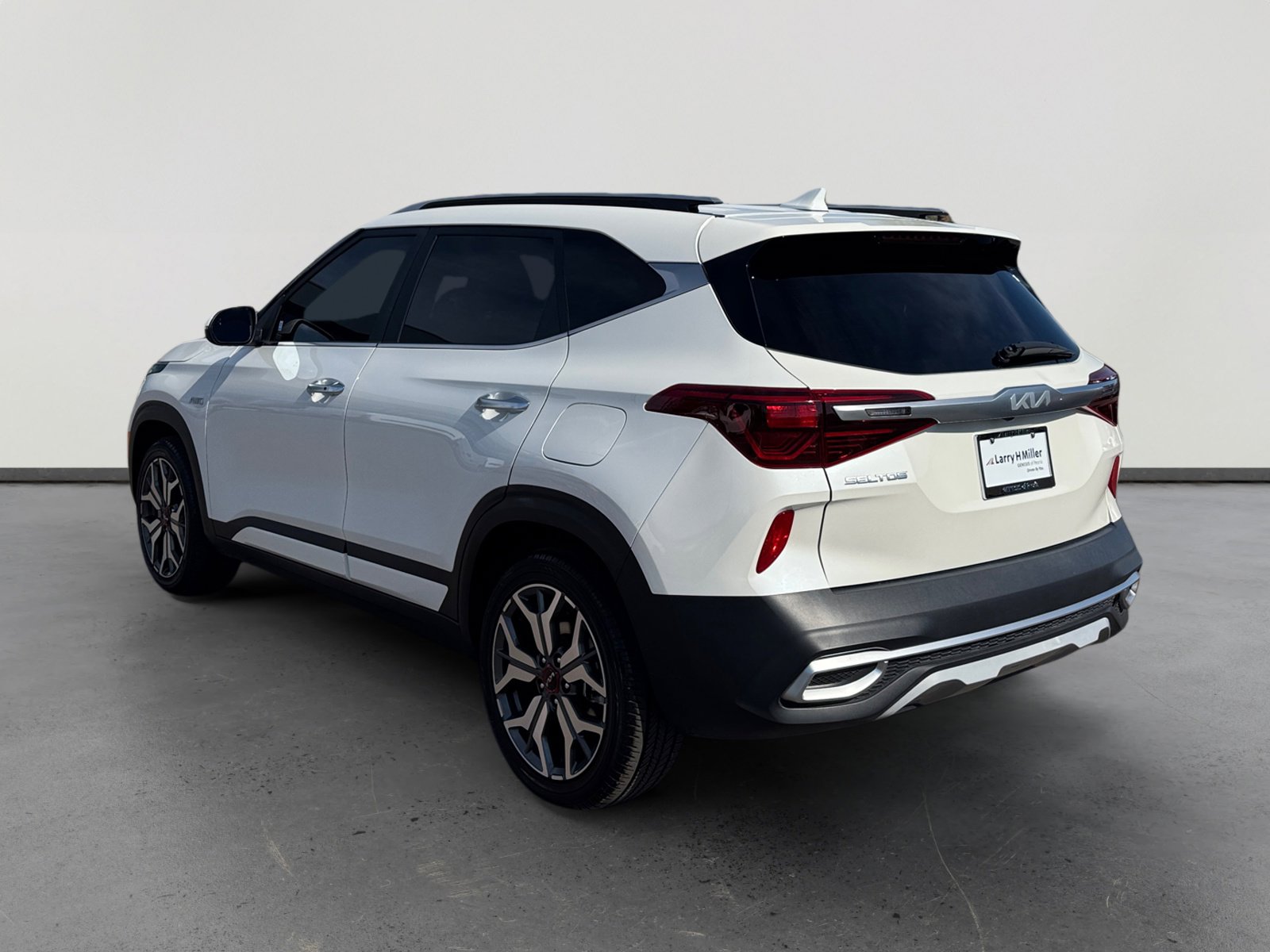 2022 Kia Seltos SX photo 3