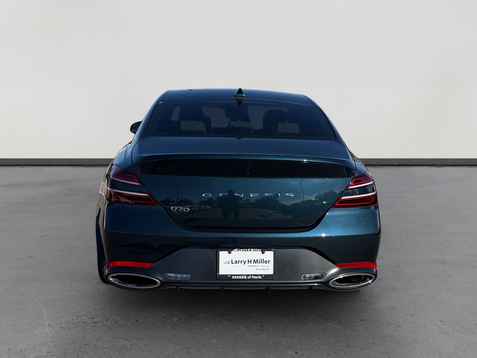 2025 Genesis G70 2.5T photo 4