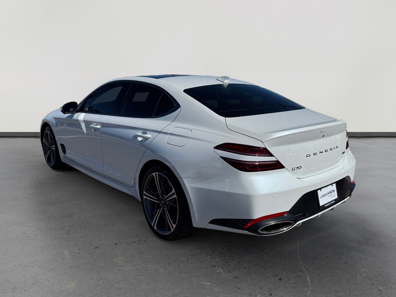 2025 Genesis G70 3.3T Sport Advanced photo 3