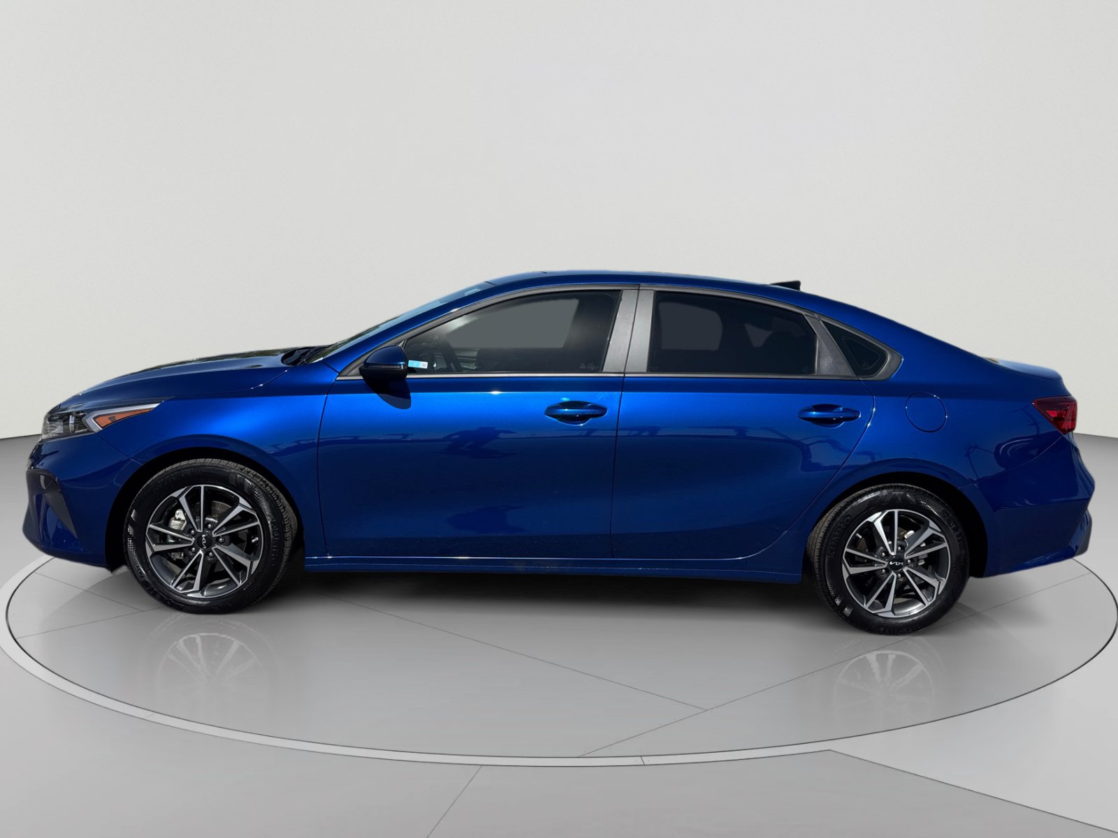 Used 2024 Kia Forte LXS Sedan