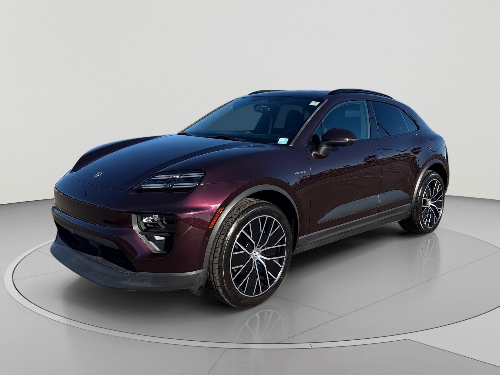 2025 Porsche Macan Base