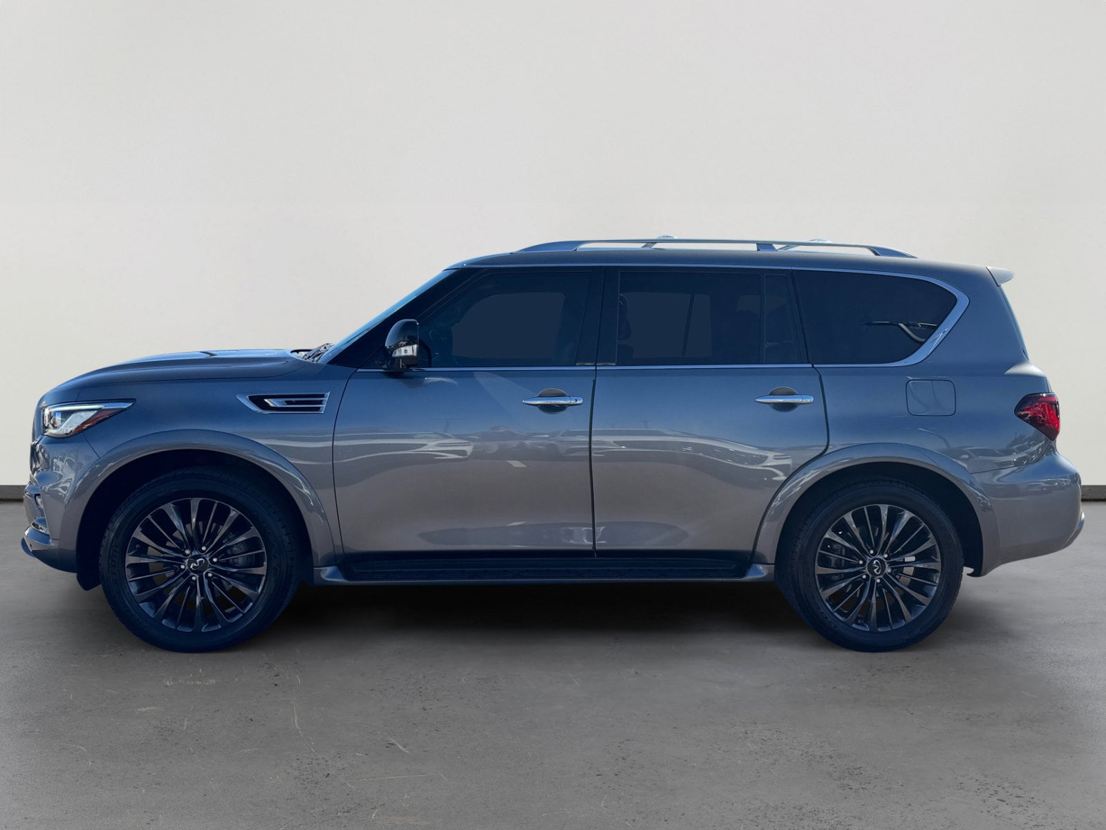 2021 Infiniti QX80 Premium Select photo 2