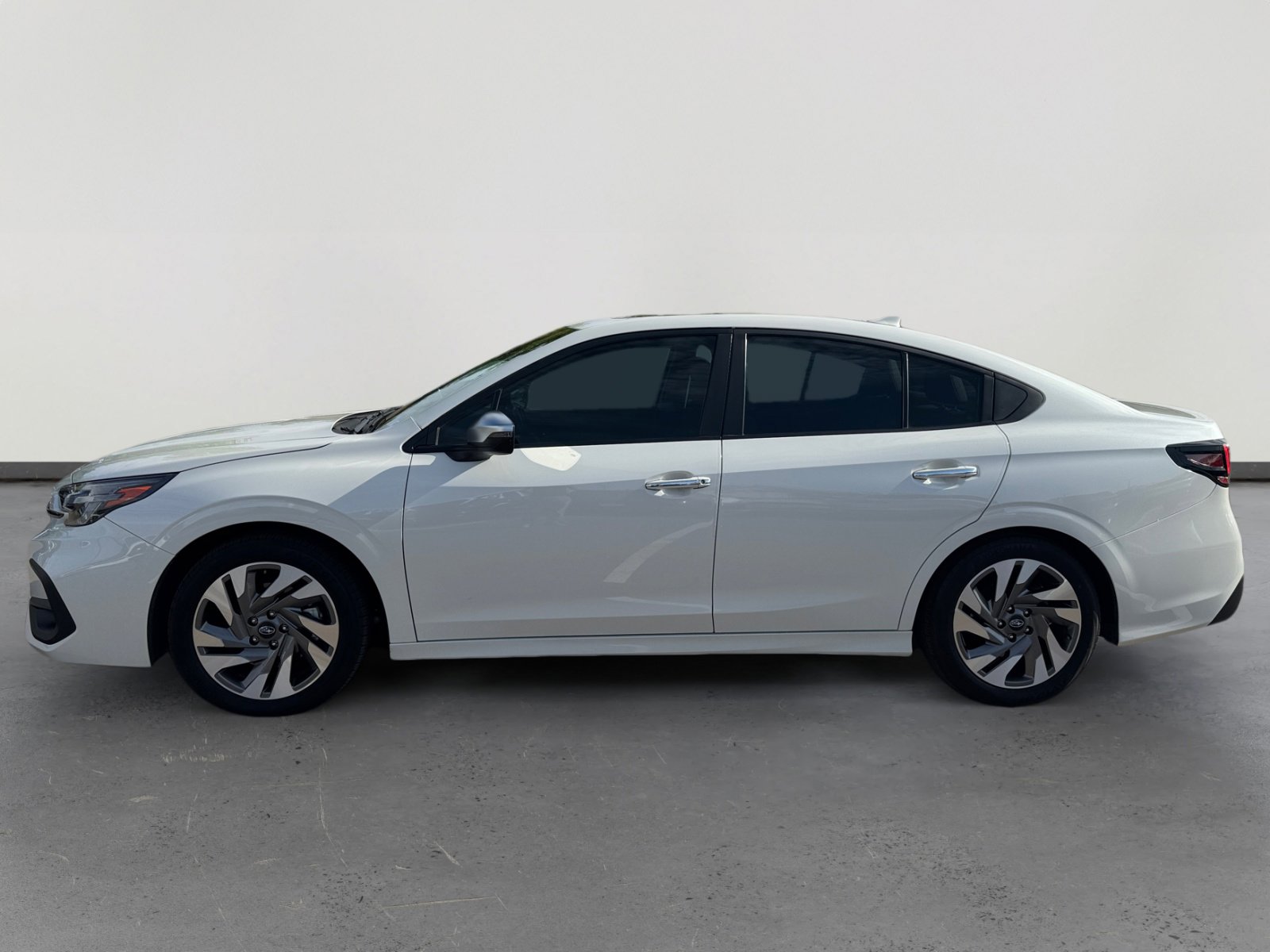 2023 Subaru Legacy Touring XT photo 2