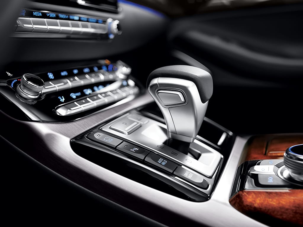 2019 Genesis G90 Interior console