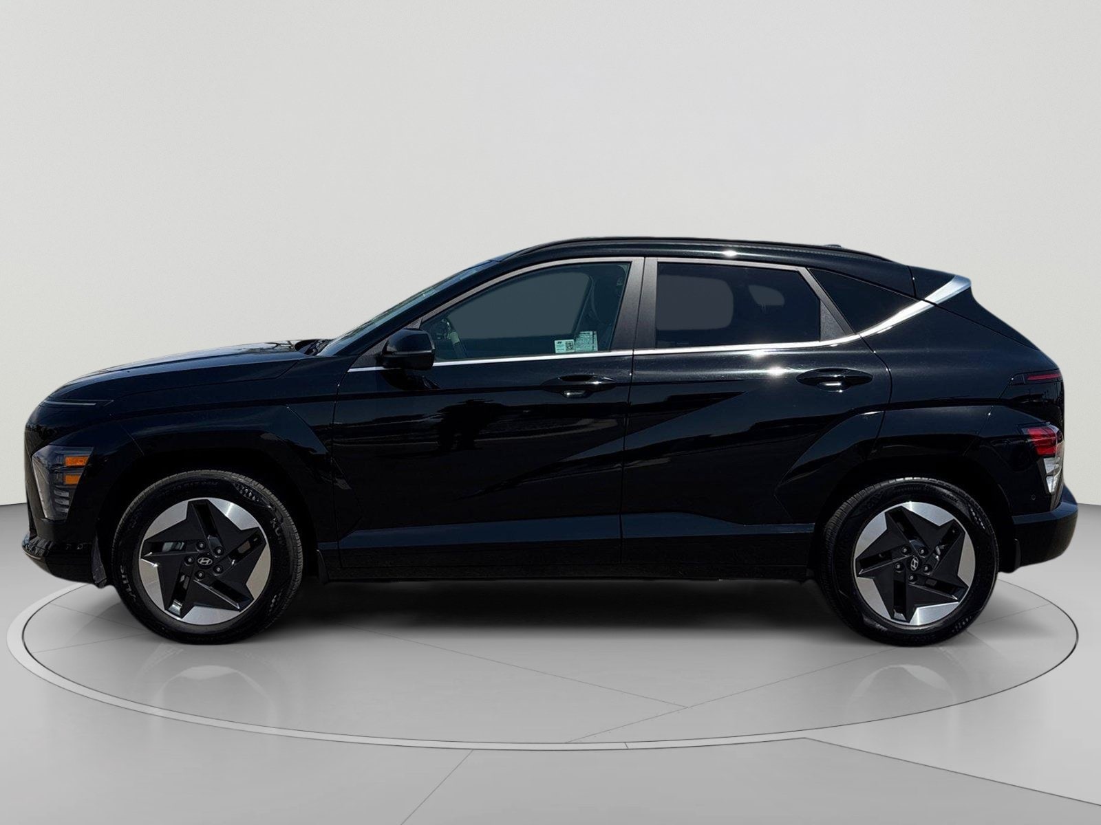 Used 2024 Hyundai Kona EV Limited with VIN KM8HE3A67RU013094 for sale in Peoria, AZ