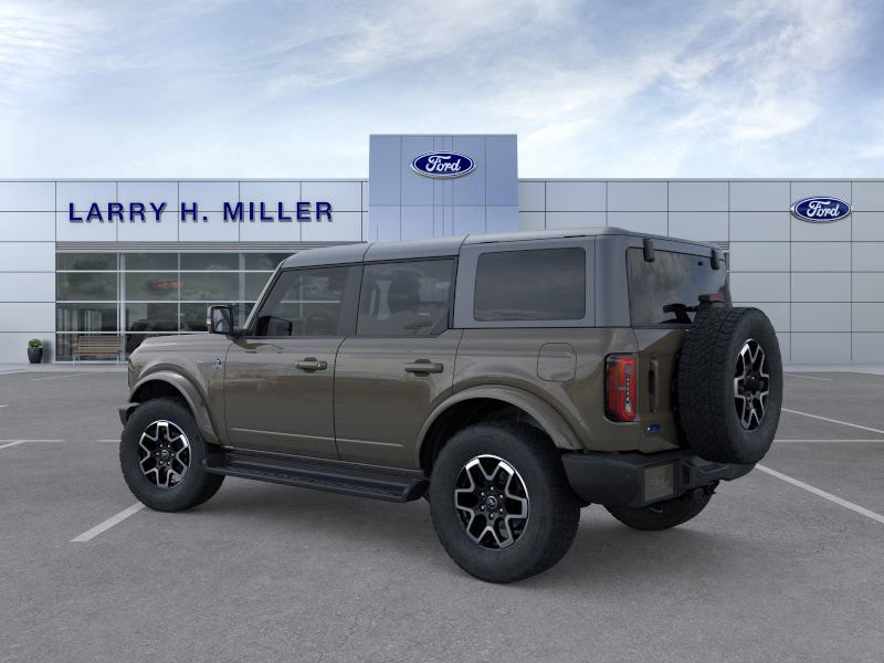 2025 Ford Bronco Outer Banks photo 4