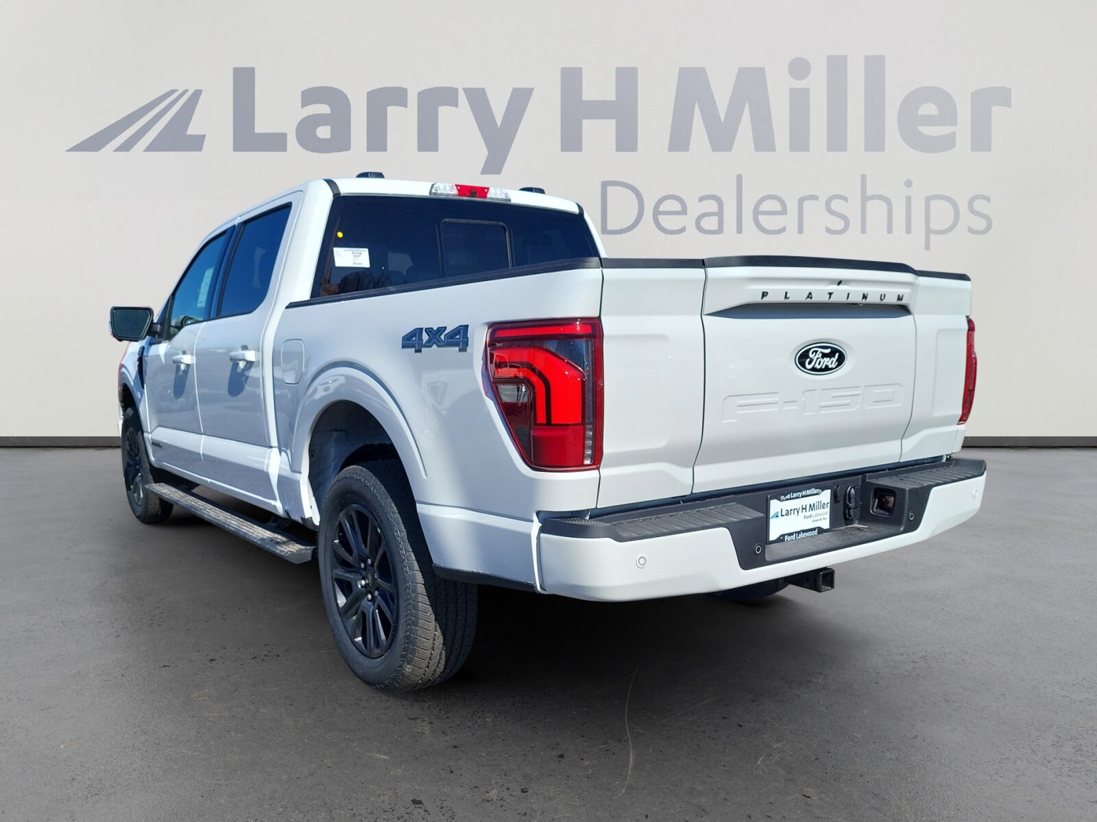 2025 Ford F-150 Platinum photo 3