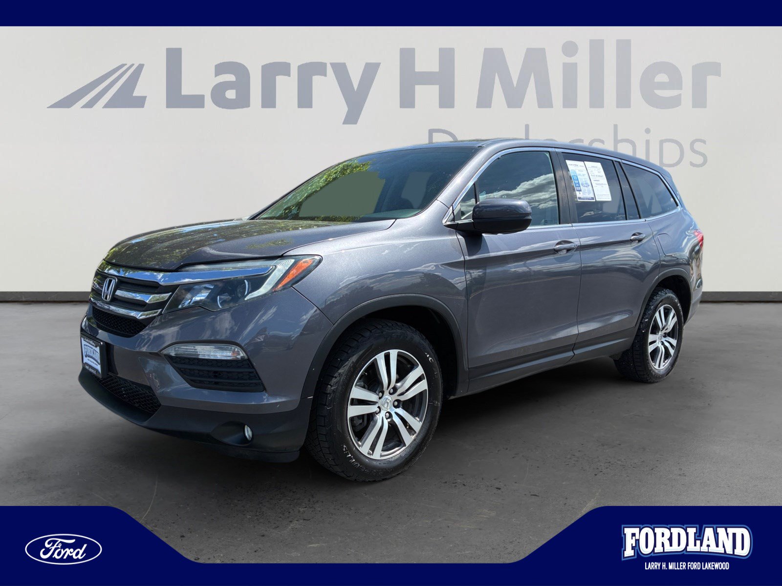 2017 Honda Pilot 4WD EX's photo