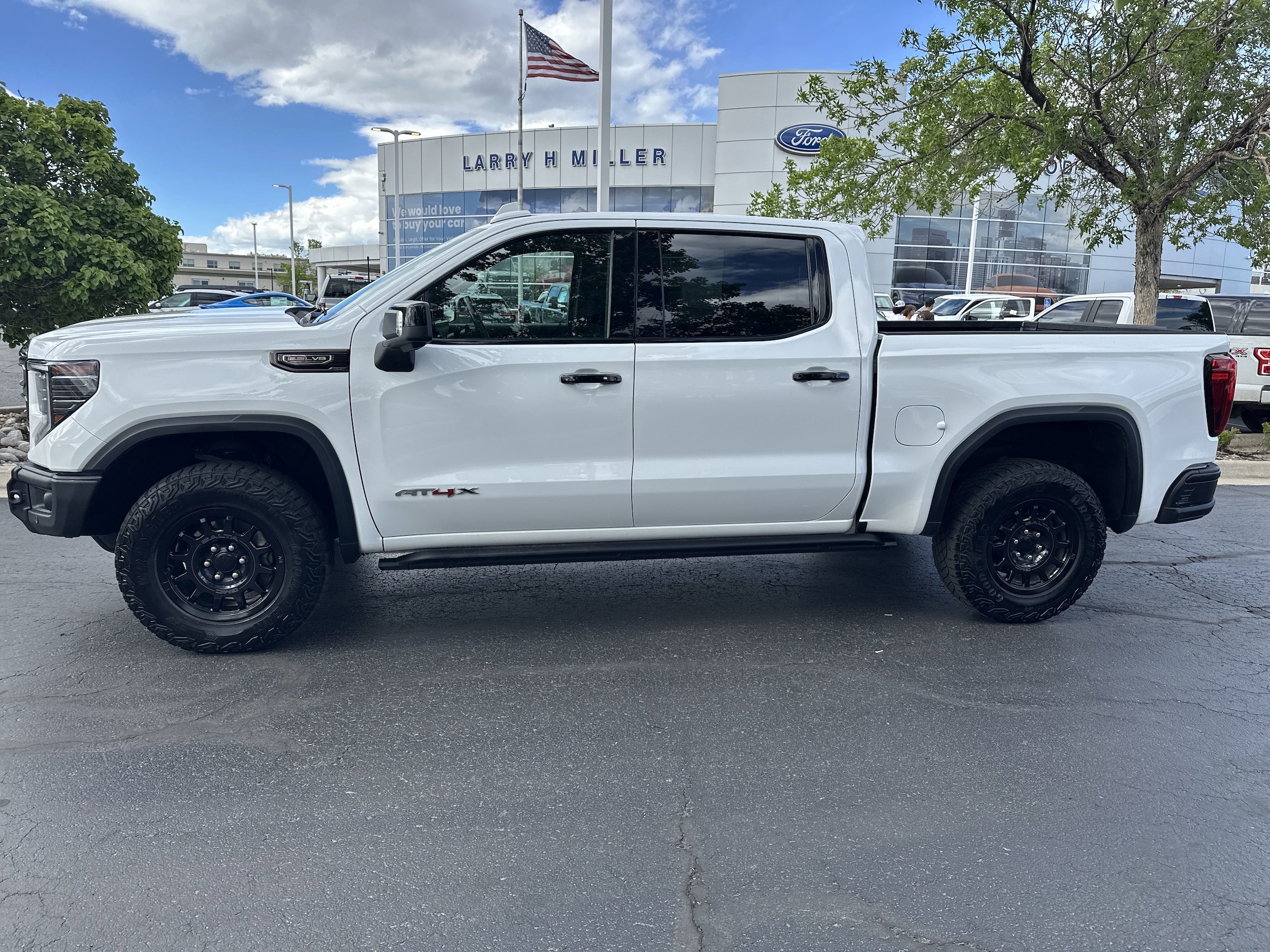 Used 2023 GMC Sierra 1500 AT4X with VIN 3GTUUFEL1PG277032 for sale in Lakewood, CO