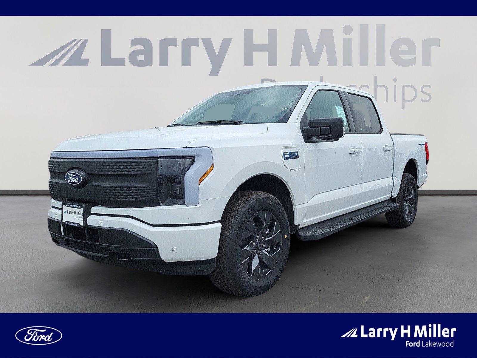2025 Ford F-150 Lightning Flash's photo