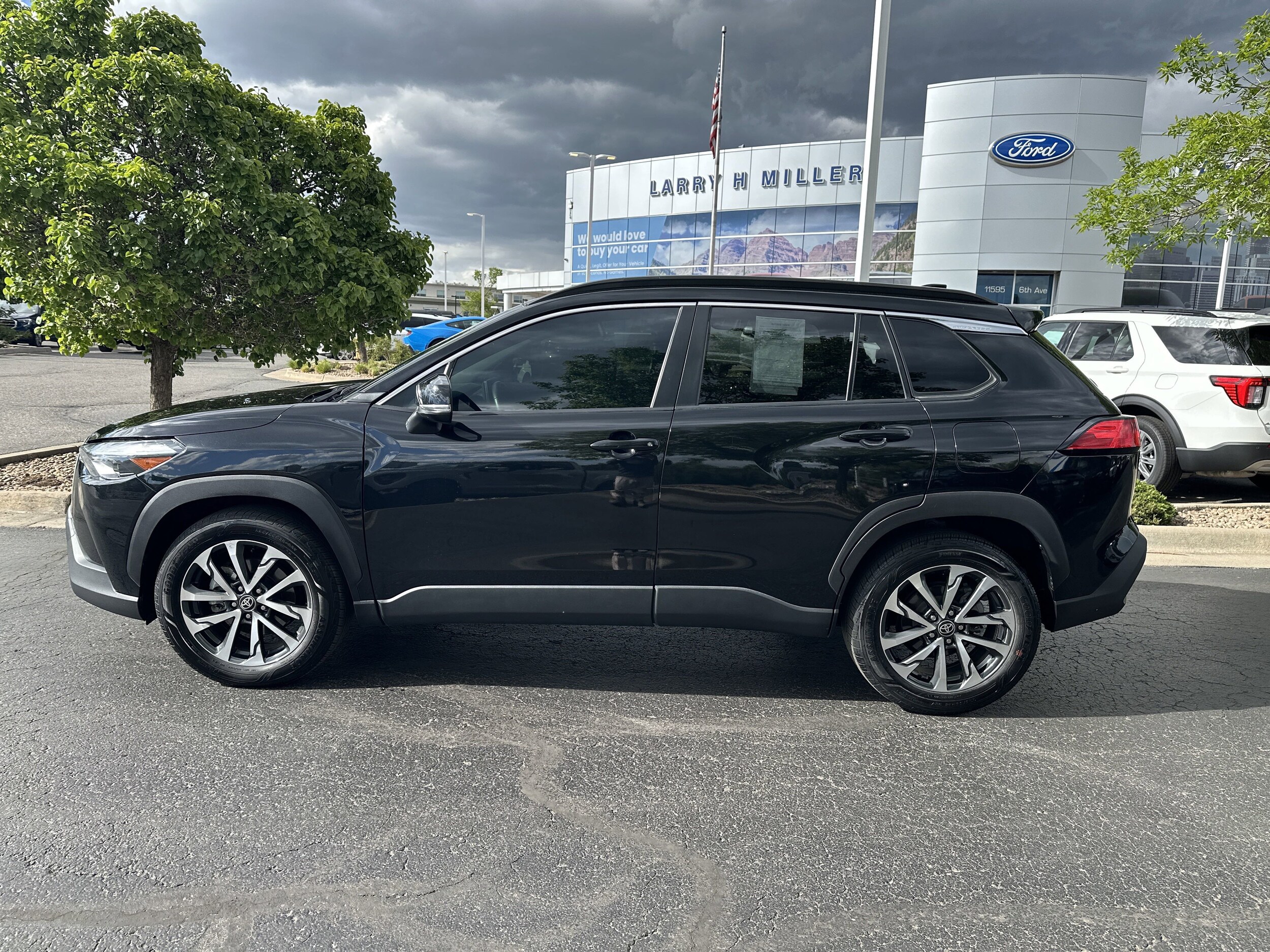 Used 2023 Toyota Corolla Cross XLE with VIN 7MUEAABG4PV060508 for sale in Lakewood, CO