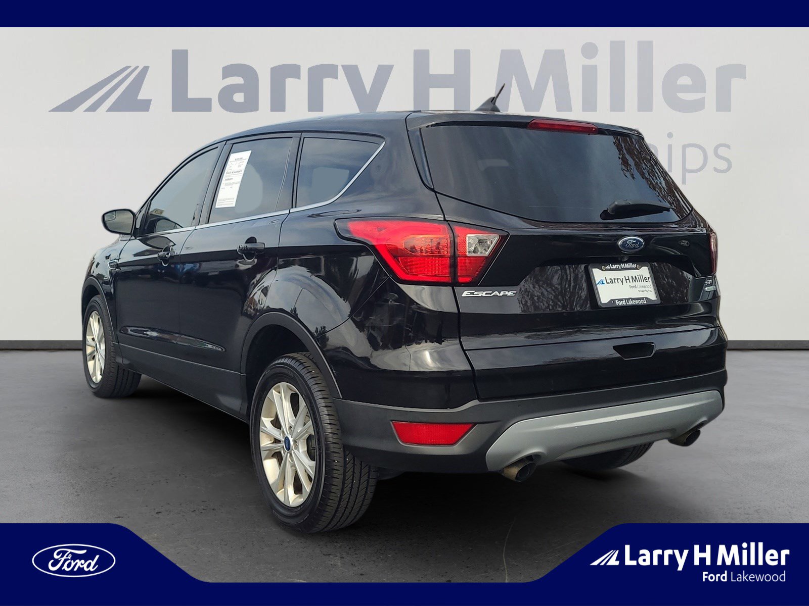 2019 Ford Escape SE photo 3