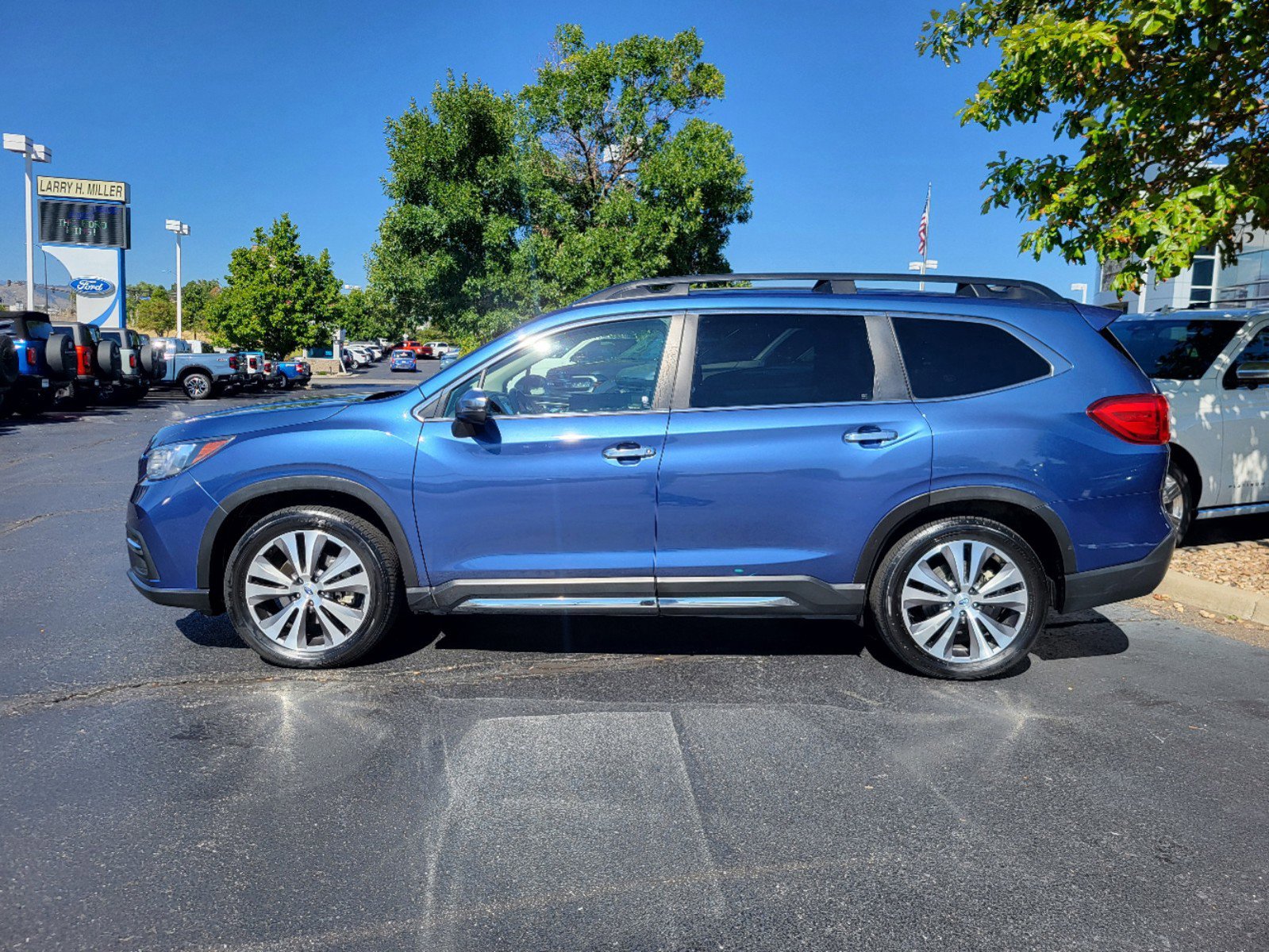 Certified 2022 Subaru Ascent Touring with VIN 4S4WMARD8N3448000 for sale in Lakewood, CO