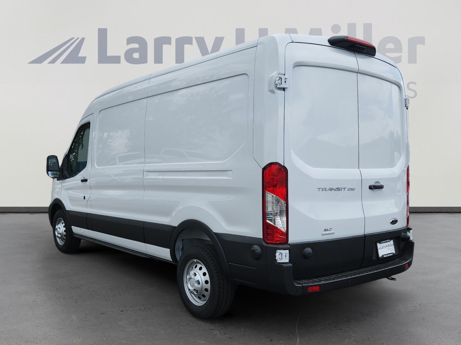 2025 Ford Transit Cargo Van photo 2
