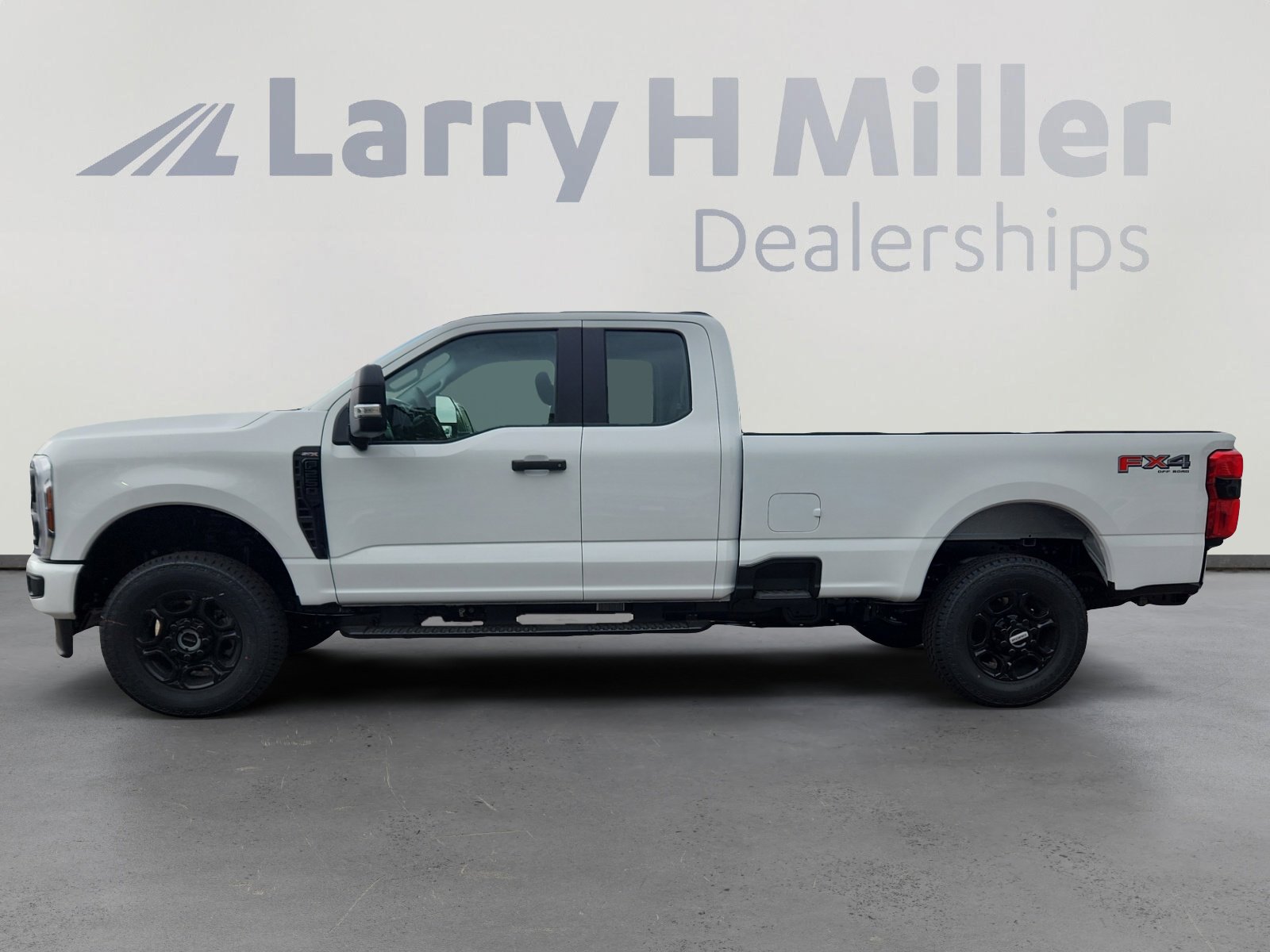 2025 Ford F-250 XL photo 2