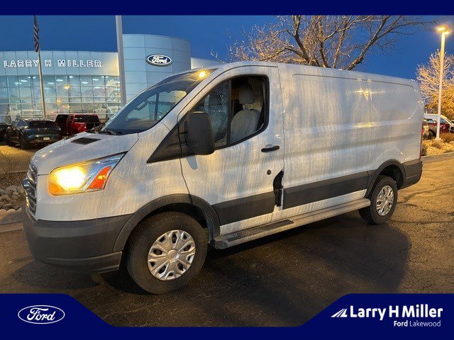 2016 Ford Transit Base's photo