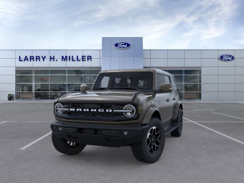 2025 Ford Bronco Outer Banks photo 2