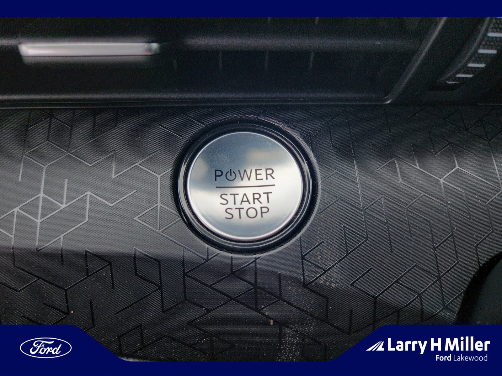 2025 Ford Mustang Mach-E GT - Photo 30