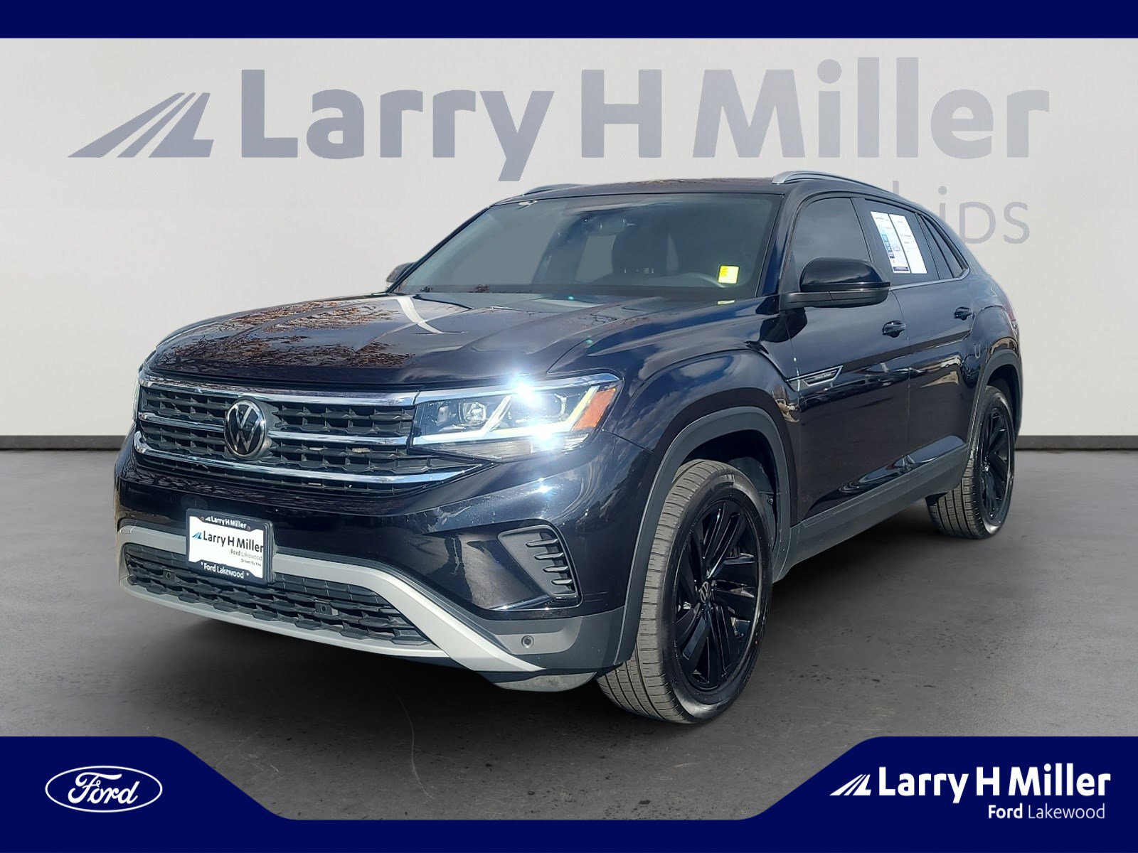 2023 Volkswagen Atlas Cross Sport SE w/Tech