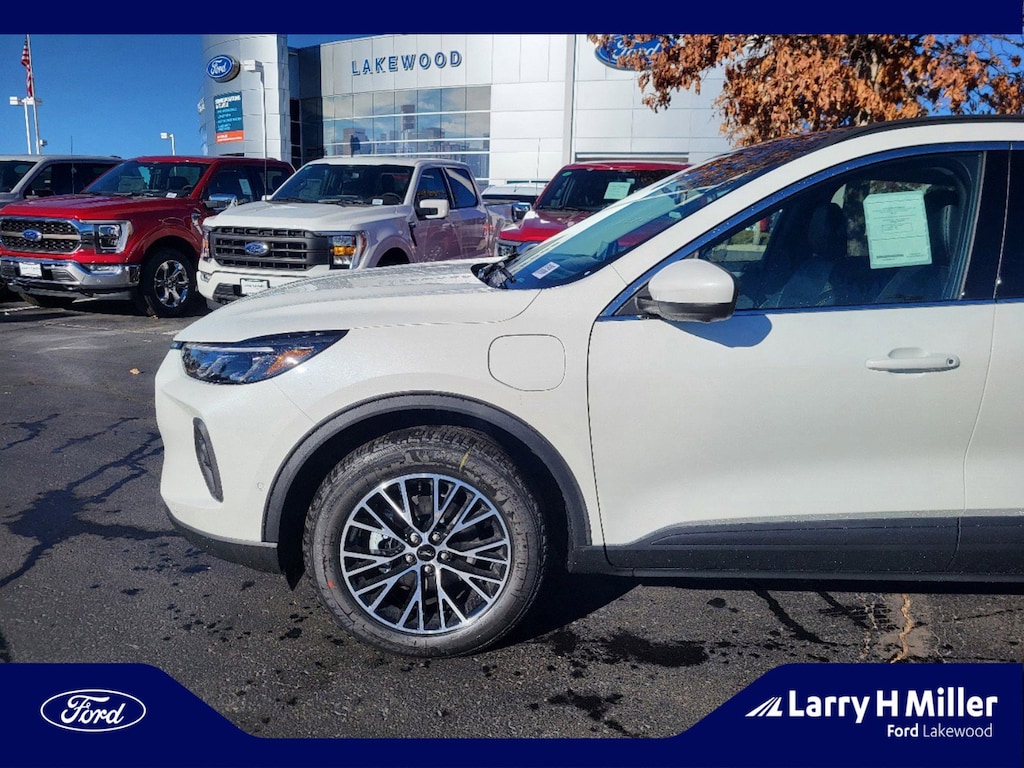 New 2024 Ford Escape Plug-in Hybrid SUV