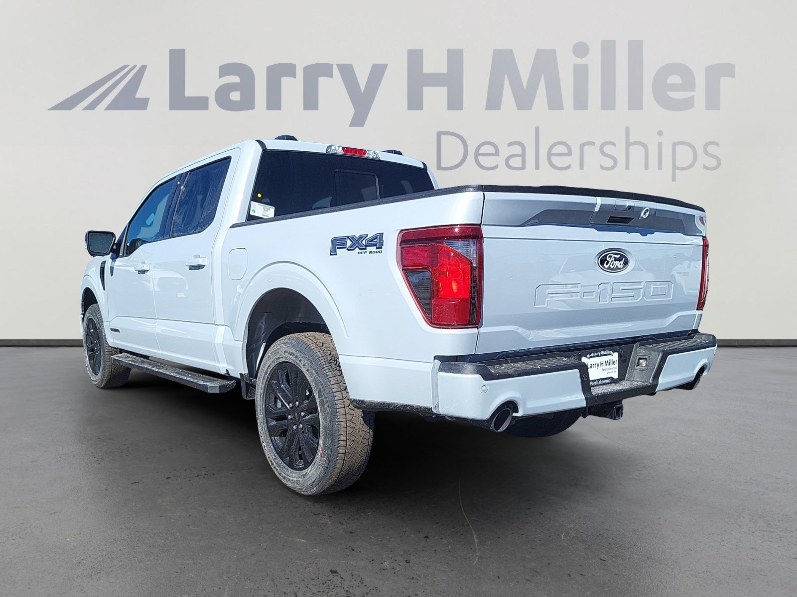 2025 Ford F-150 XLT photo 3