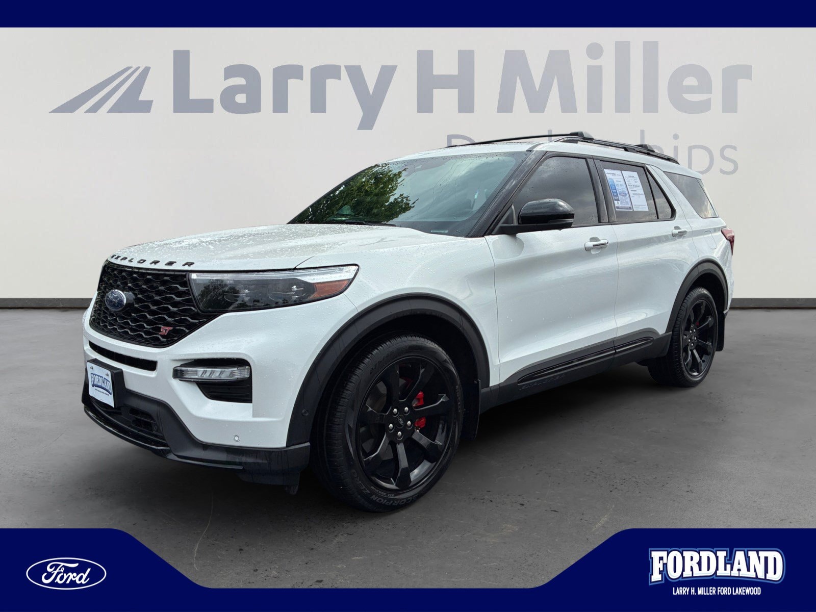 2020 Ford Explorer ST 4WD's photo