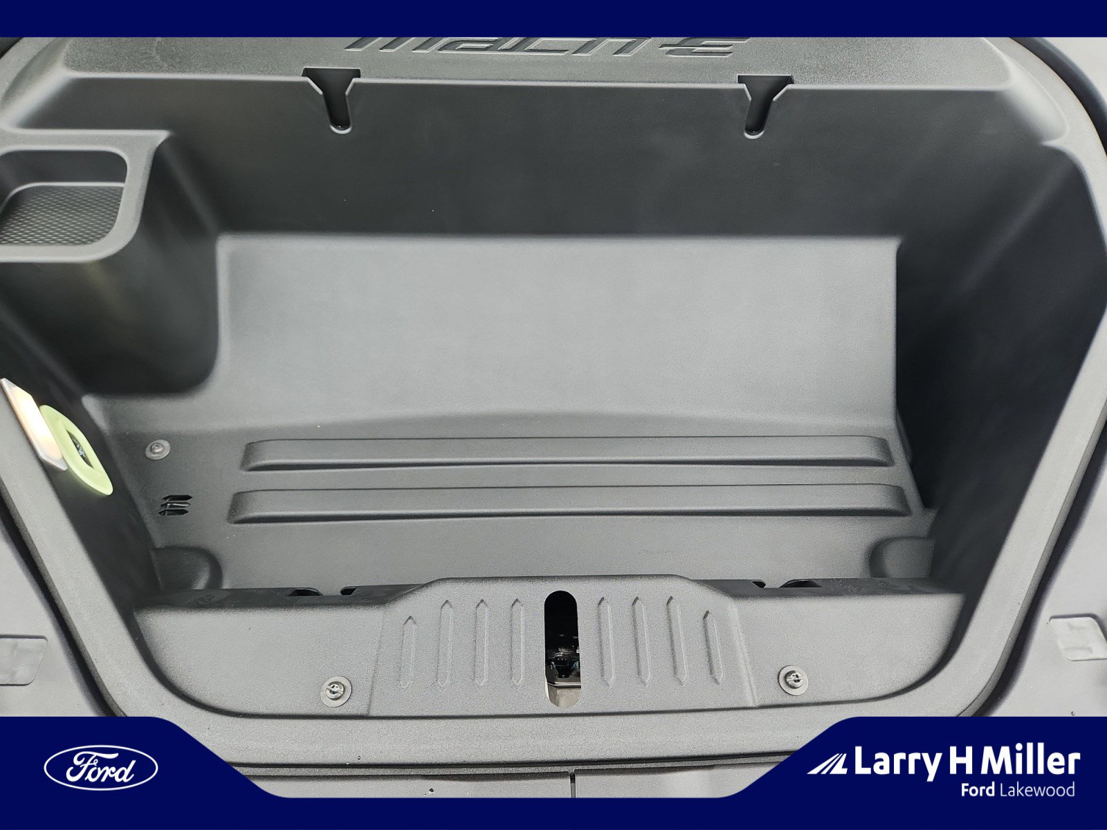 2025 Ford Mustang Mach-E GT - Photo 22