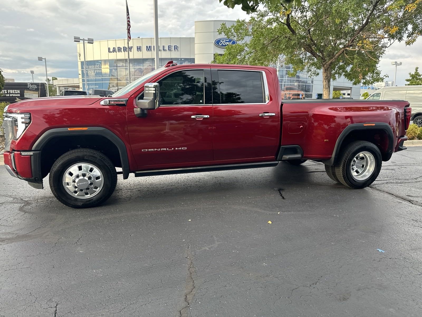 Used 2024 GMC Sierra 3500HD Denali with VIN 1GT49WEY7RF272046 for sale in Lakewood, CO