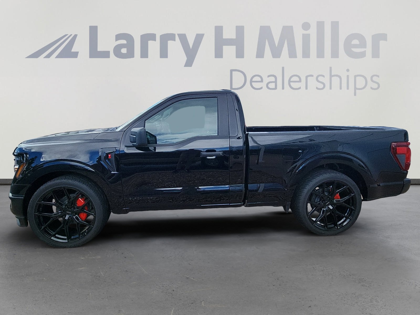 2025 Ford F-150 XL photo 2