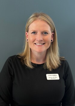 Staff member Emily Bradley from ID_c6c8ca31de5a