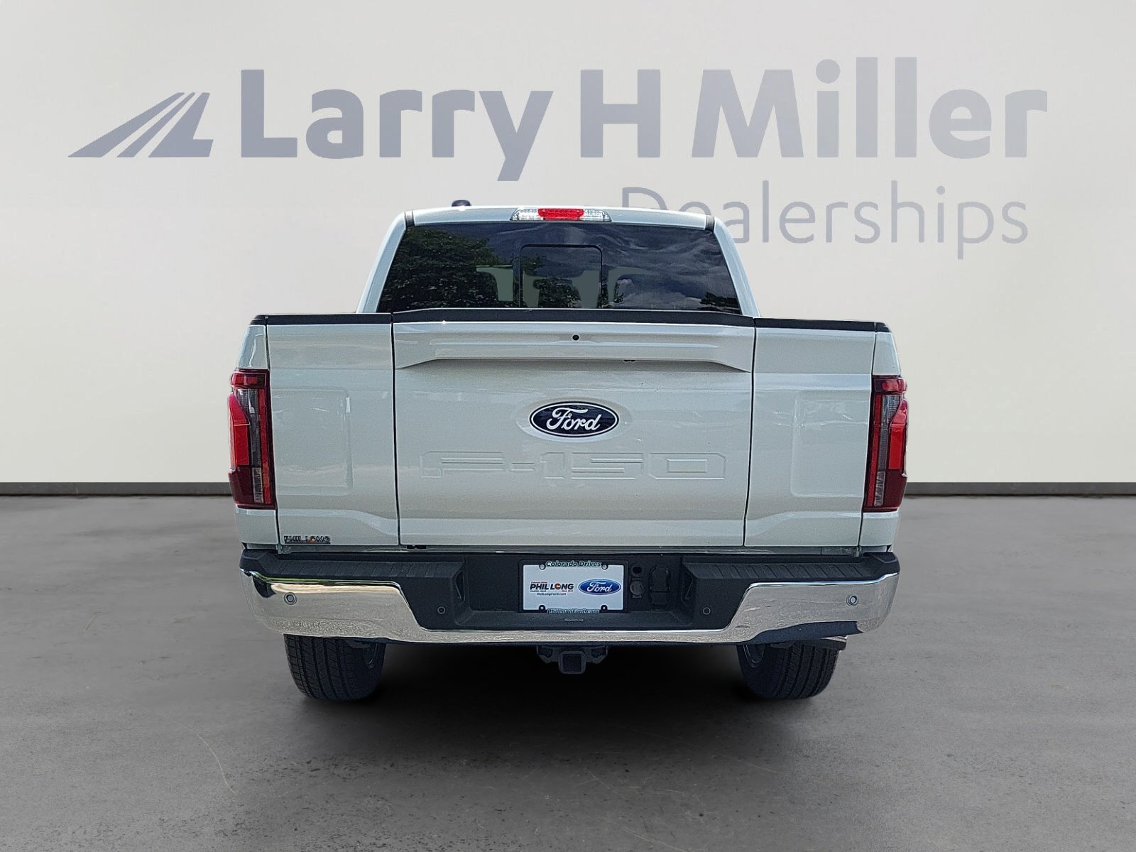 2025 Ford F-150 Lariat photo 4