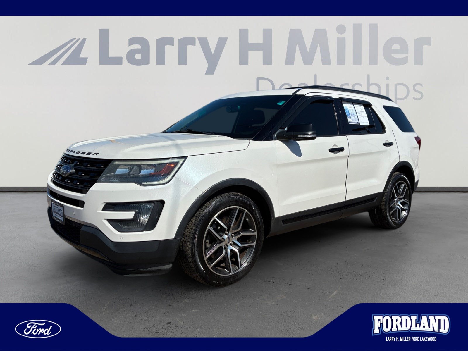2016 Ford Explorer Sport 4WD's photo