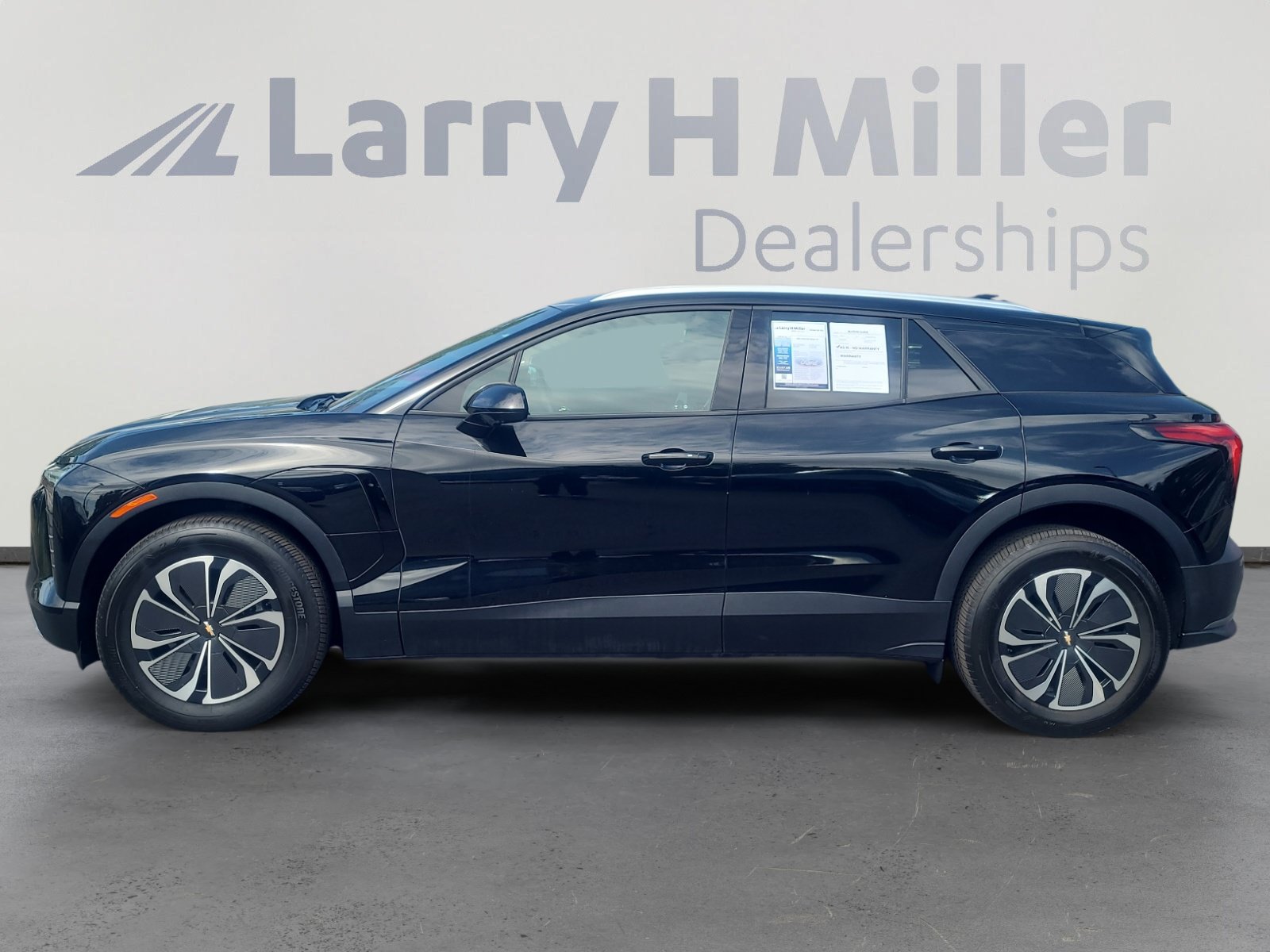 Used 2024 Chevrolet Blazer EV LT with VIN 3GNKDBRJ3RS250186 for sale in Lakewood, CO