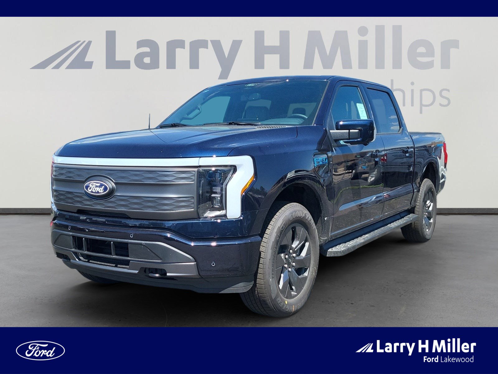 2025 Ford F-150 Lightning Lariat's photo