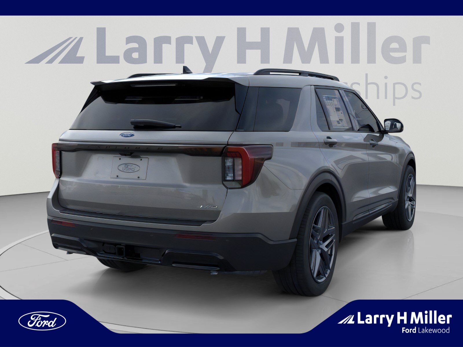 2026 Ford Explorer ST-Line - Photo 8