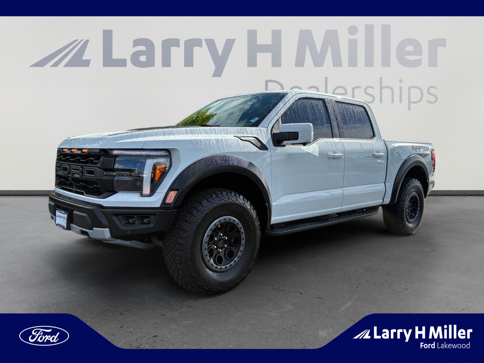 2025 Ford F-150 Raptor 4x4 SuperCrew 5-1/2 Box's photo